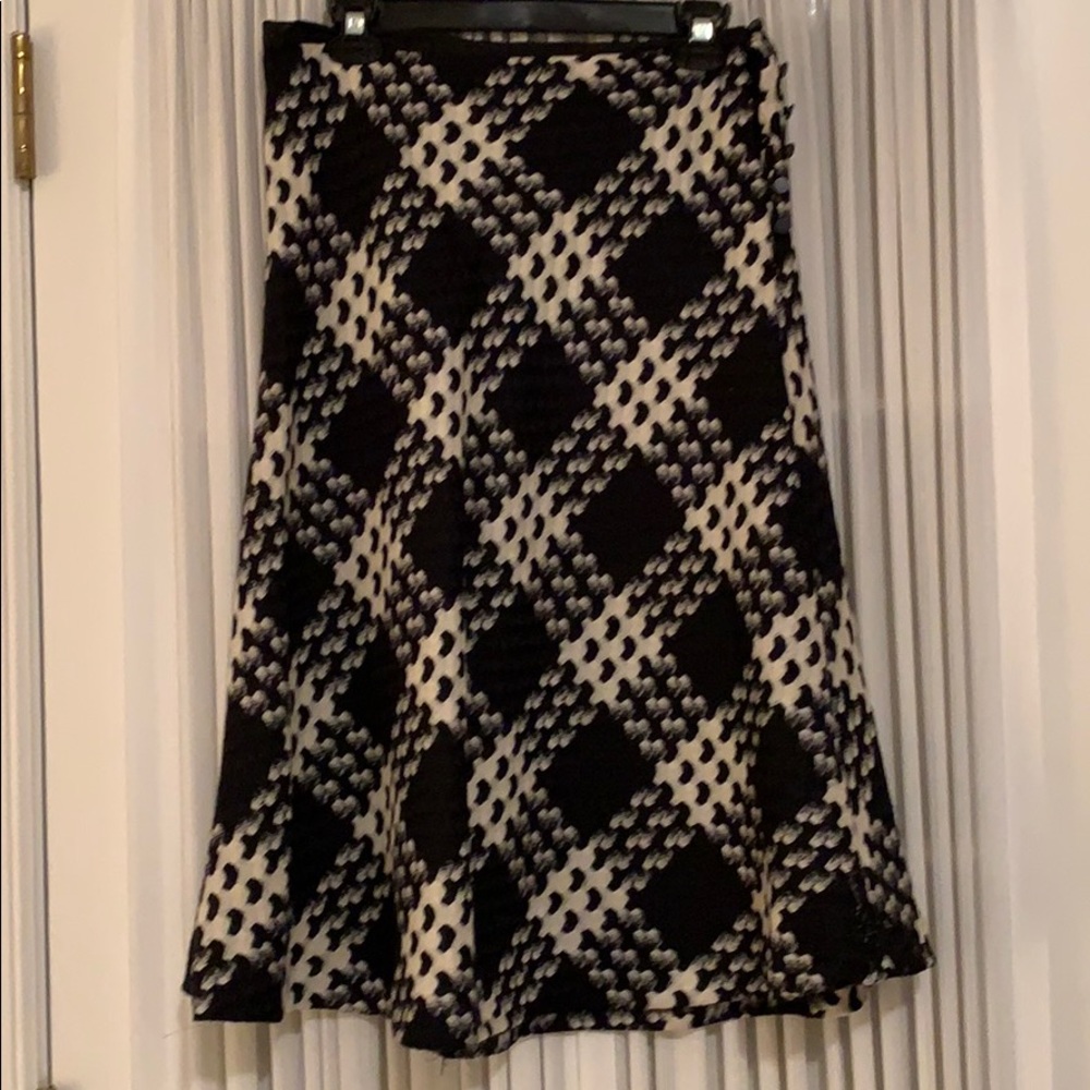 A-Line Black & White Skirt